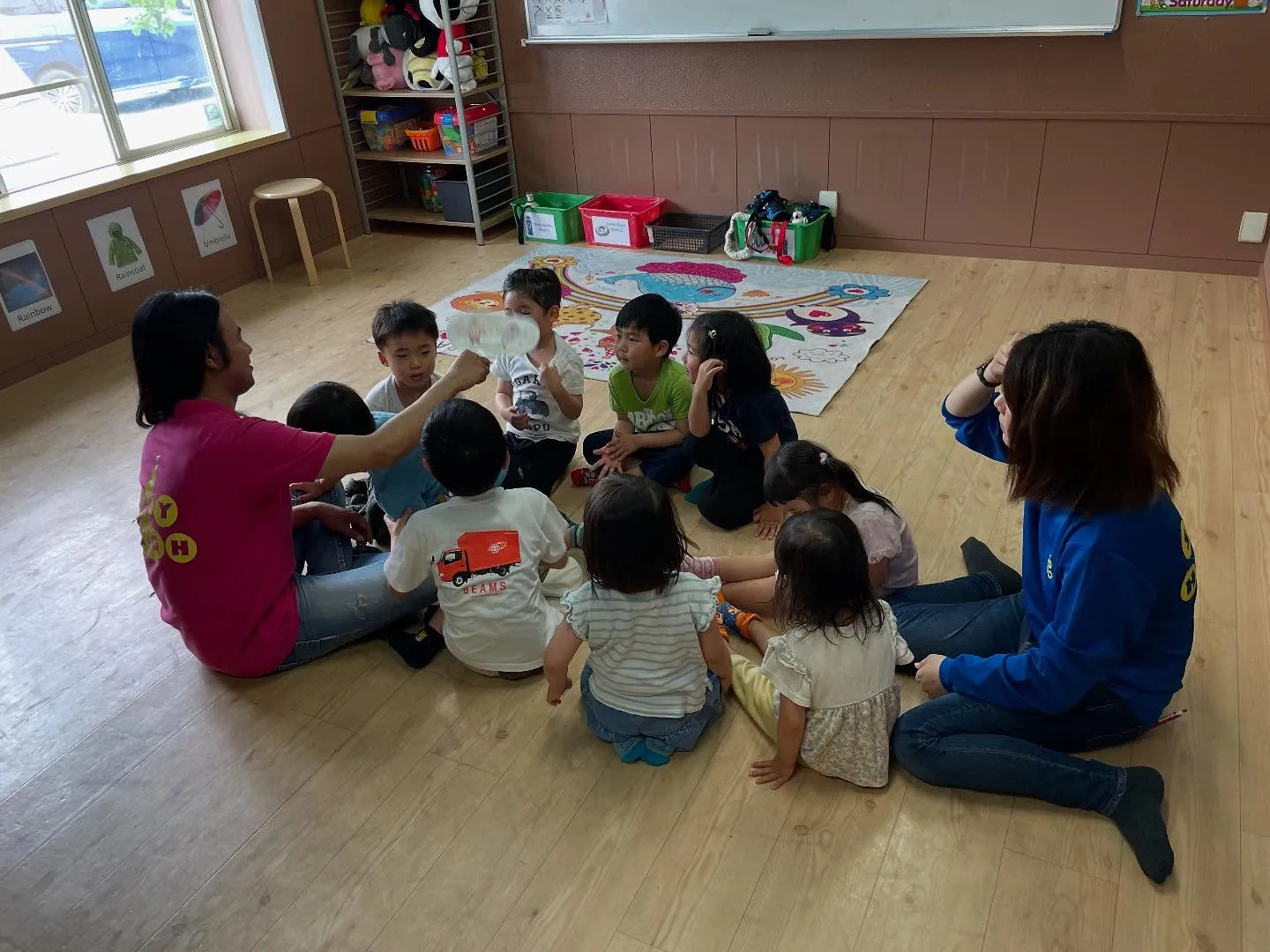 木曜日のORIGAMI TIMEは実は外国人講師にとっては大...