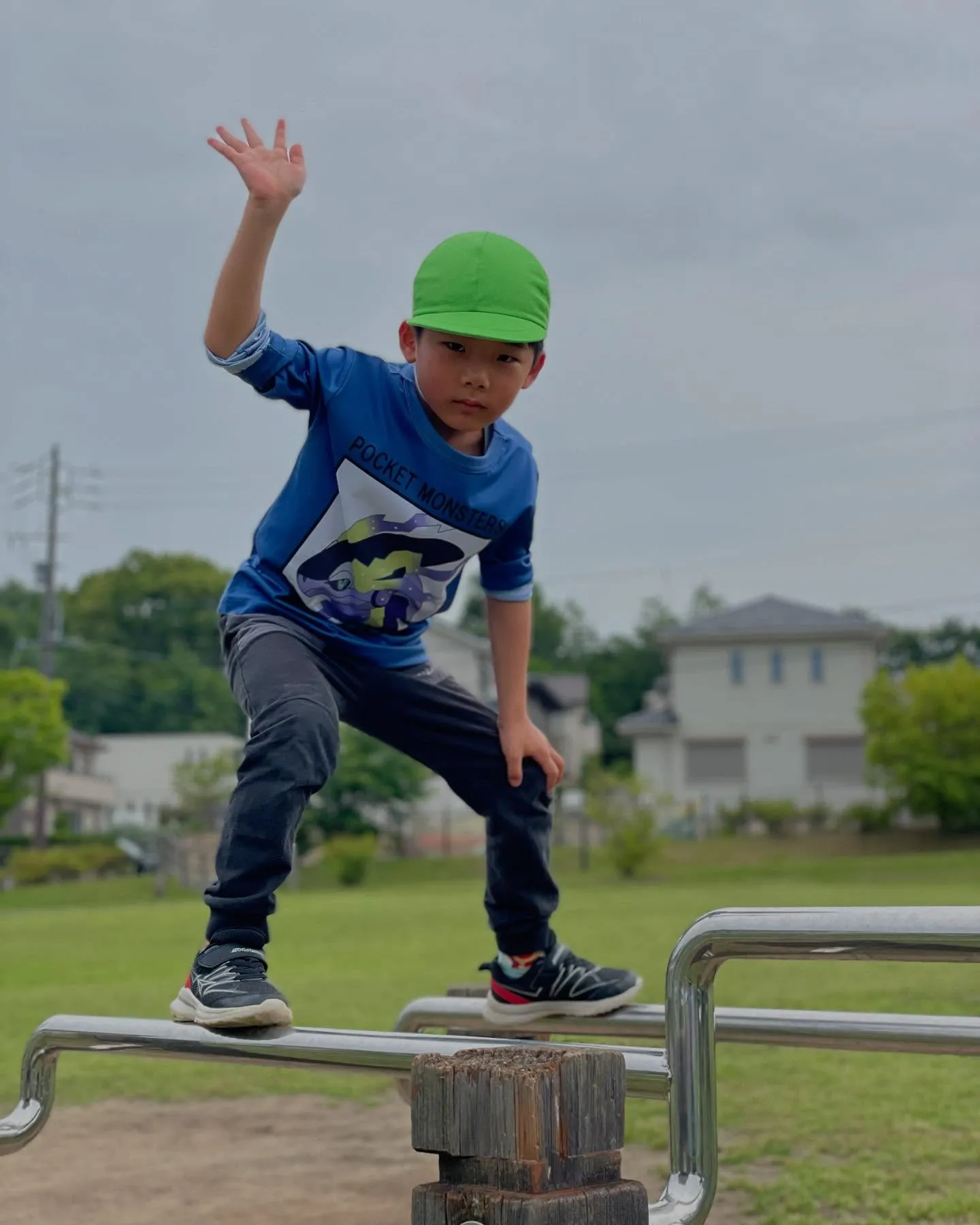 土曜日の小学校の運動会があったので、欠席が多かったので、みん...