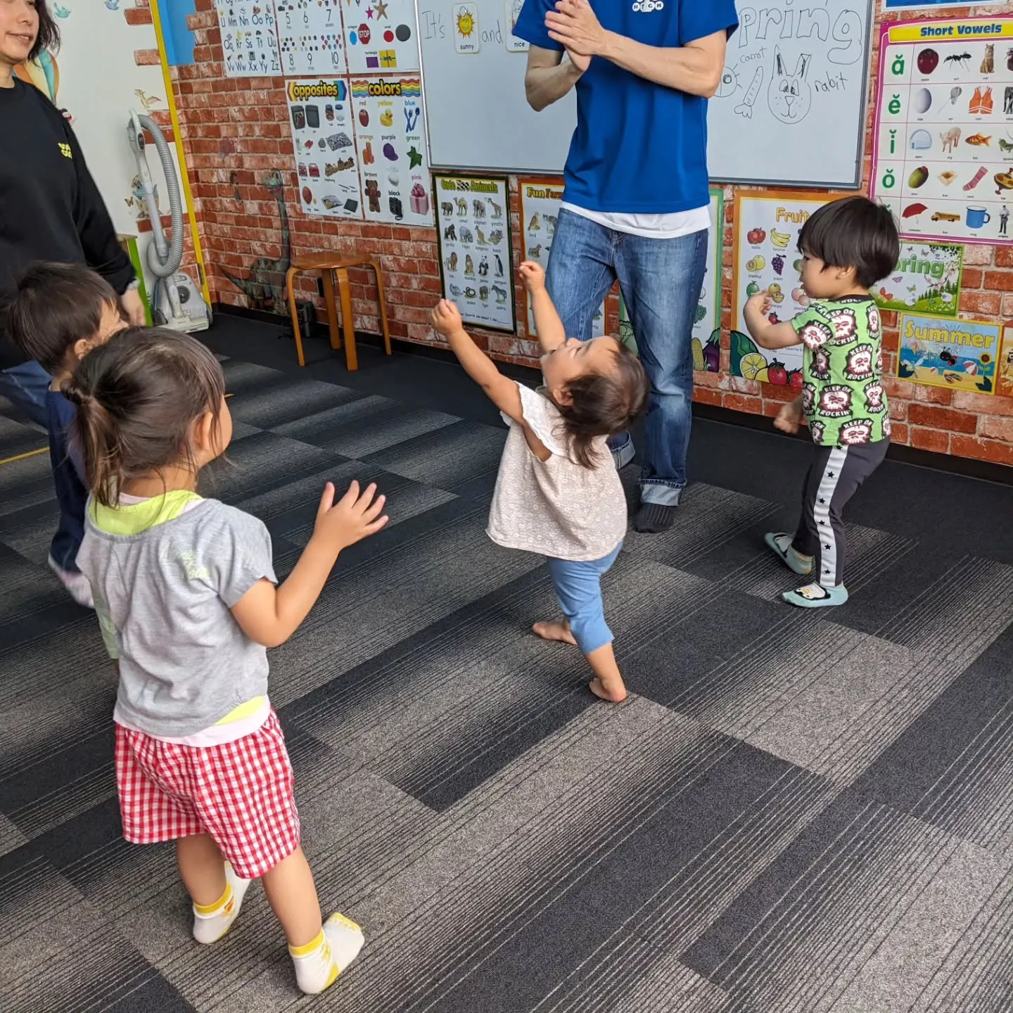 英語を軸にした教育を通じて、