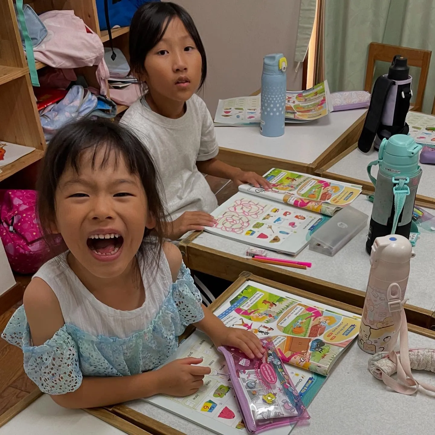 スカイハイのアメリカンスクールコースの色々なクラスのワンシー...